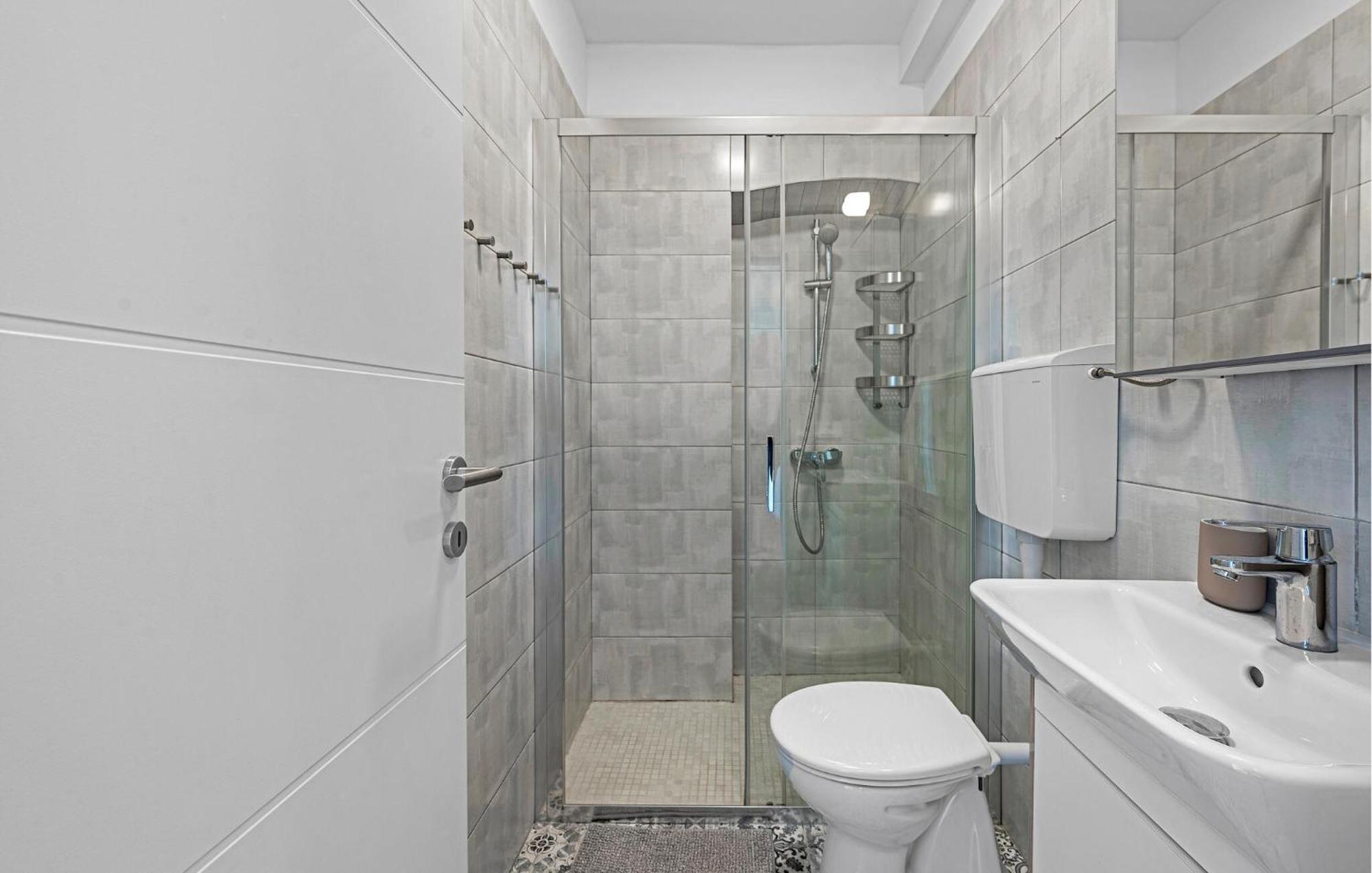 4 Bedroom Stunning Home In Муртер Экстерьер фото